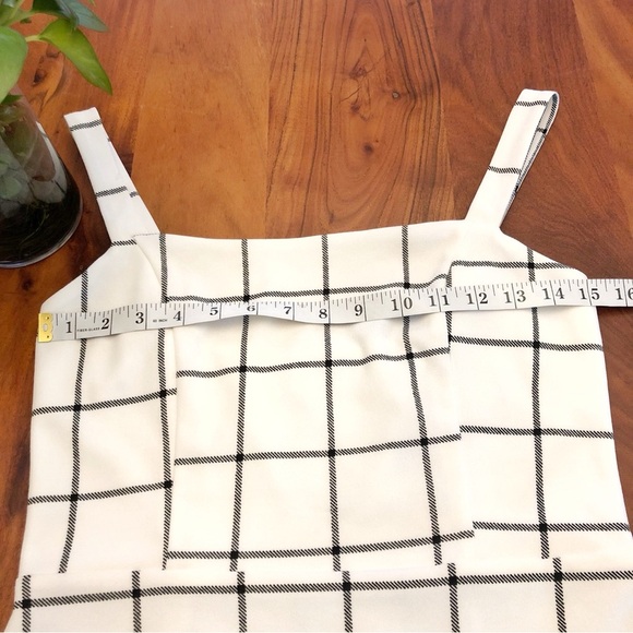 APRICOT Minimalist Feminine White Camisole Summer Festival Mini Dress. Medium - Picture 10 of 14